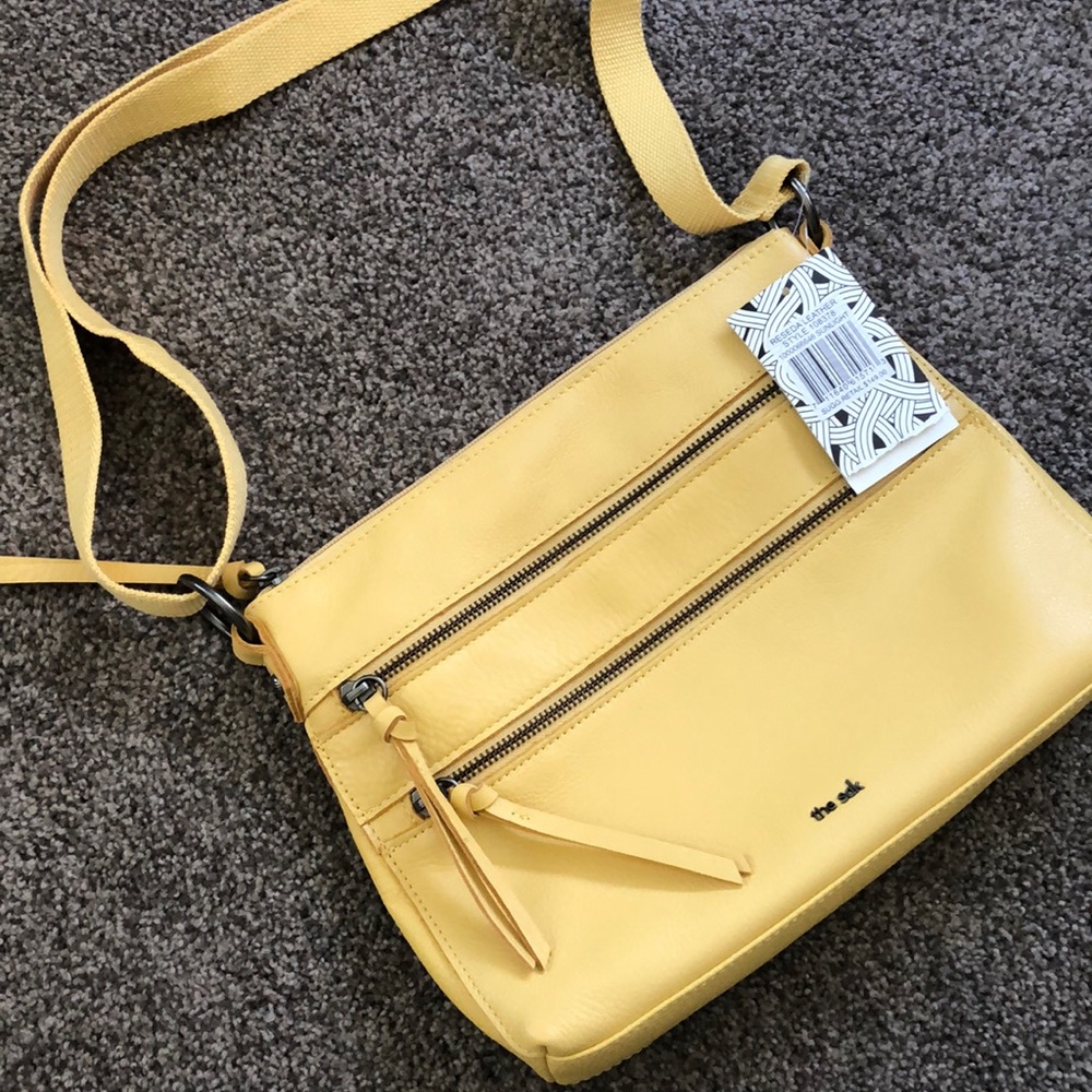 The Sak Crossbody. Leather.